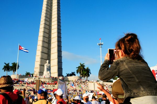 Ventajas de usar eSIM en tu viaje a Cuba